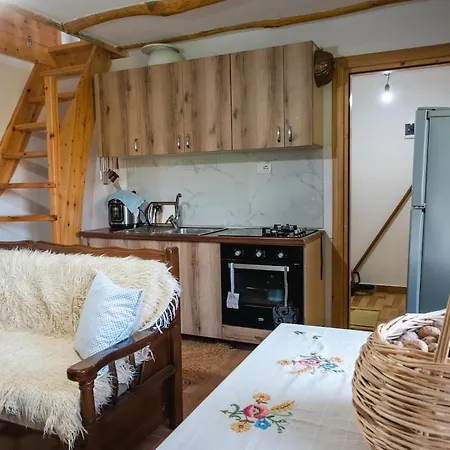 Dikellari Villa Pogradec