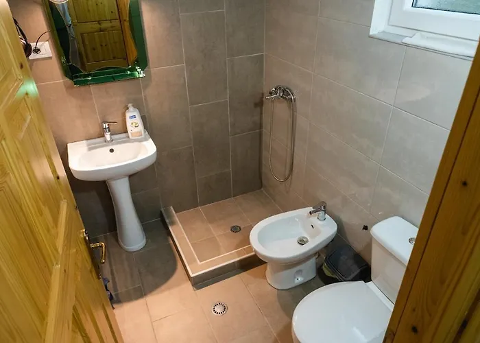 Dikellari Villa Pogradec